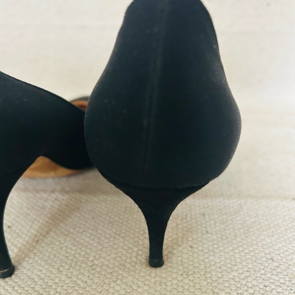❤️ Sale ❤️ Manolo Blahnik BB Textile-and-Suede Pump, EUC - Picture 8 of 16